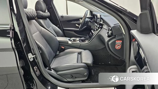 Mercedes-Benz C-Class W205 2018 Черный из Кореи, фото 2