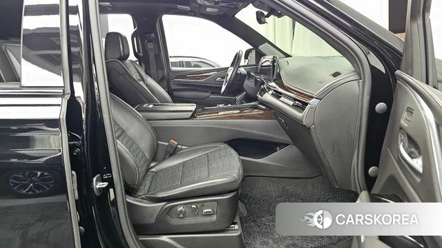 Cadillac Escalade 5th Generation 2023 Черный из Кореи, фото 2