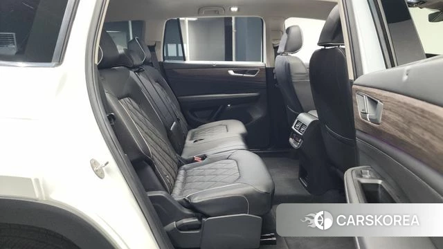 Volkswagen Atlas 2025 Белый из Кореи, фото 2