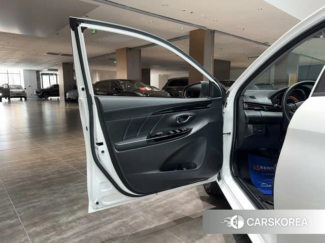 Toyota YARIS L to enjoy 2023 Белый из Китая, фото 2