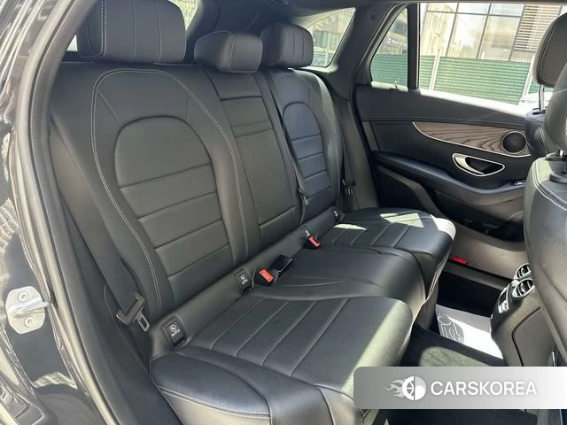 Mercedes-Benz GLC 2023 Темно-серый из Китая, фото 2
