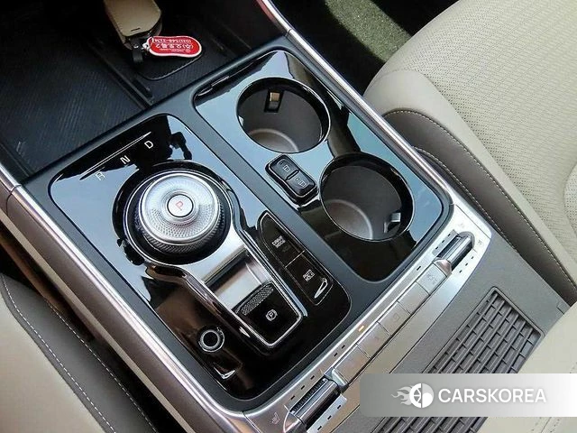Kia The New Carnival 4th Generation 2024 Белый из Кореи, фото 2