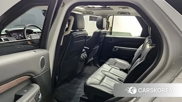 Land Rover Discovery 5 2019 Белый из Кореи, фото 2