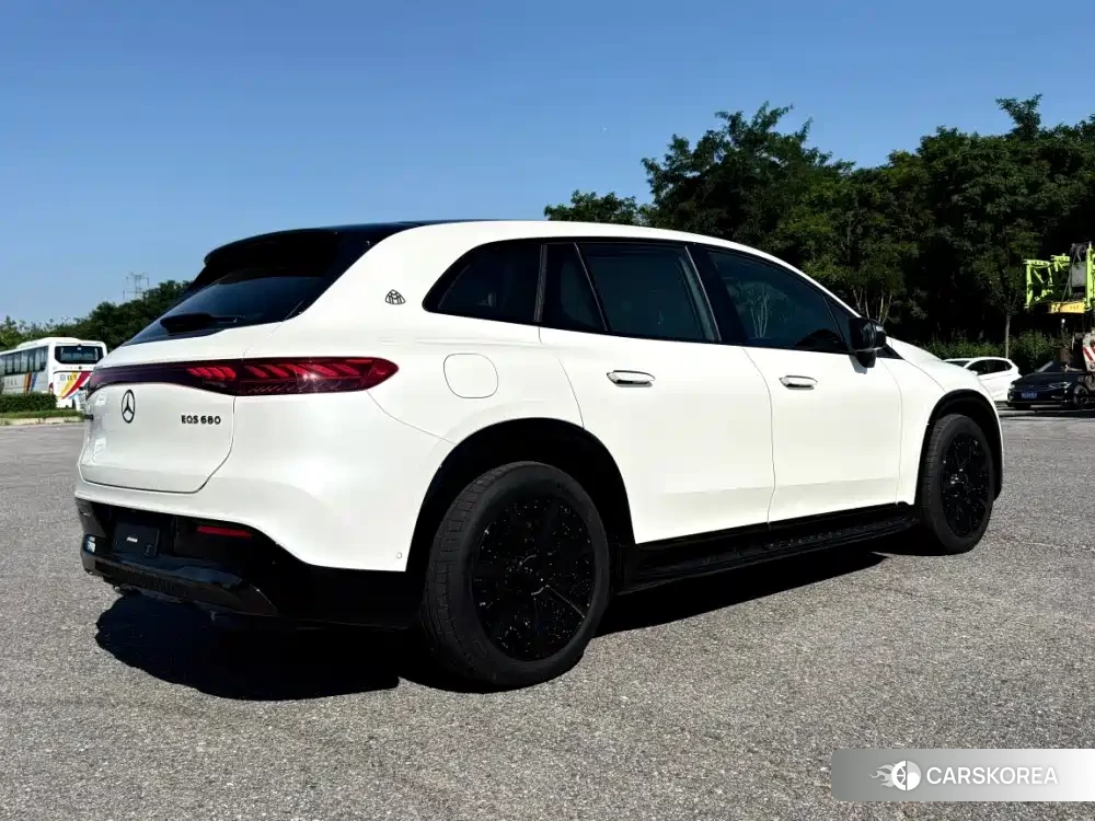 Mercedes-Benz Maybach EQS SUV 2026 Белый из Китая, фото 2
