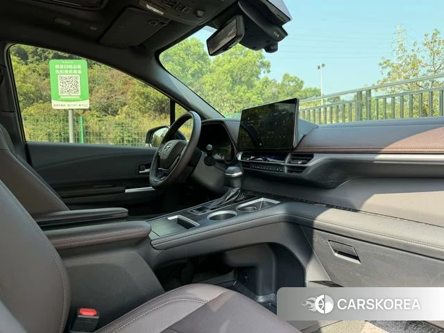 Toyota Saina 2023 Черный из Китая, фото 2