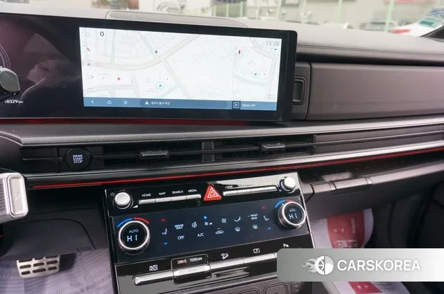 Hyundai Santa Fe (MX5) 2023 Белый из Кореи, фото 2