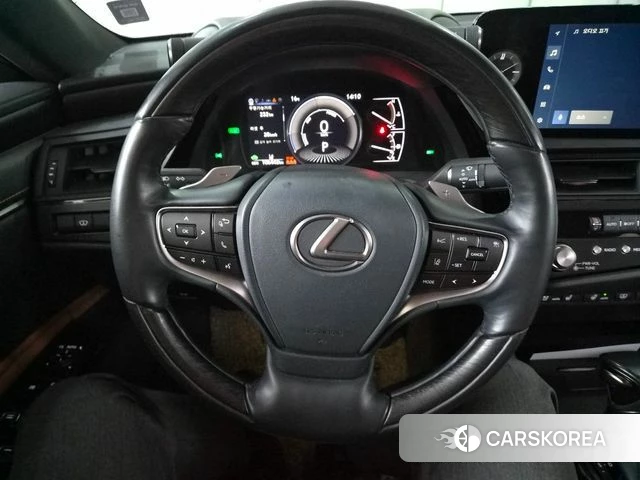 Lexus ES300h 7th generation 2022 Серый из Кореи, фото 2