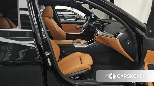BMW 3 Series (G20) 2023 Черный из Кореи, фото 2