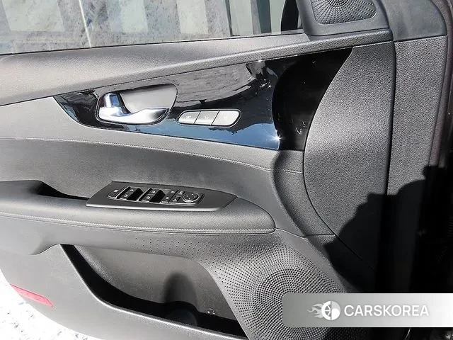 Kia The New K3 2nd generation 2022 Серый из Кореи, фото 2