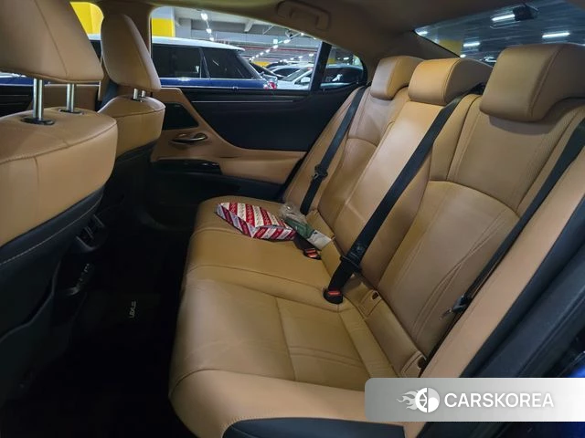 Lexus ES300h 7th generation 2021 Синий из Кореи, фото 2