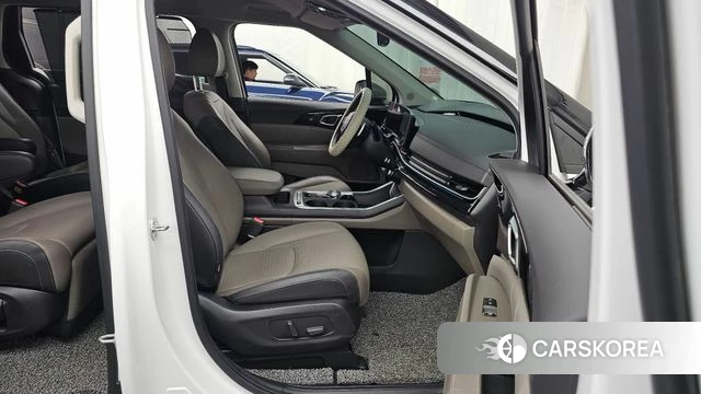 Kia The New Carnival 4th Generation 2024 Белый из Кореи, фото 2