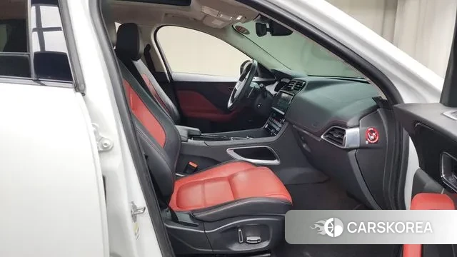 Jaguar F-PACE 2019 Белый из Кореи, фото 2