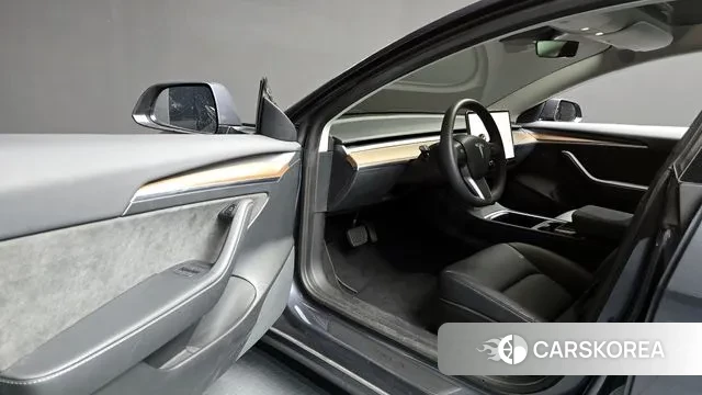 Tesla Model 3 2022 Серый из Кореи, фото 2