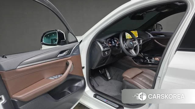 BMW X4 (G02) 2025 Белый из Кореи, фото 2