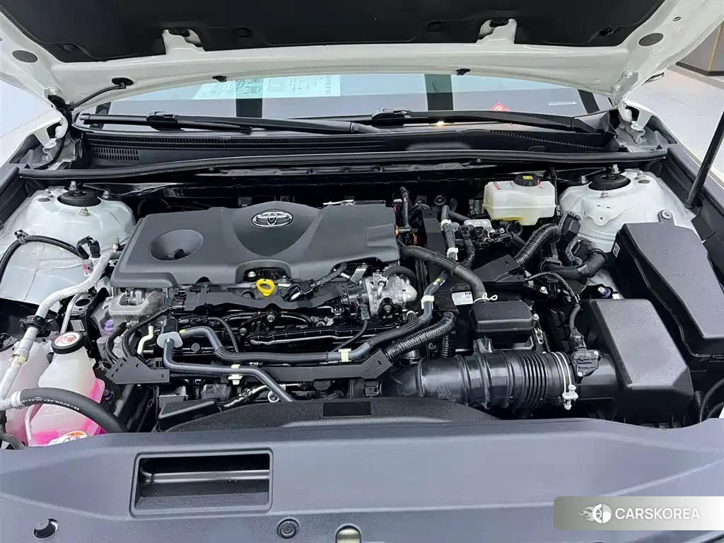 Toyota Camry 2023 Белый из Китая, фото 2