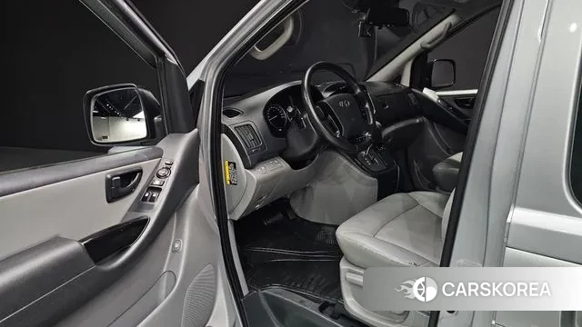 Hyundai The New Grand Starex 2021 Серебряный из Кореи, фото 2