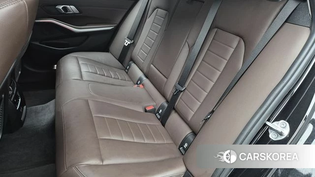 BMW 3 Series (G20) 2021 Черный из Кореи, фото 2