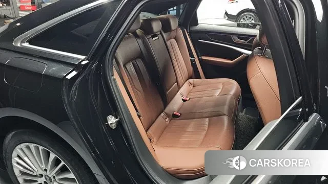 Audi A6 (C8) 2021 Черный из Кореи, фото 2