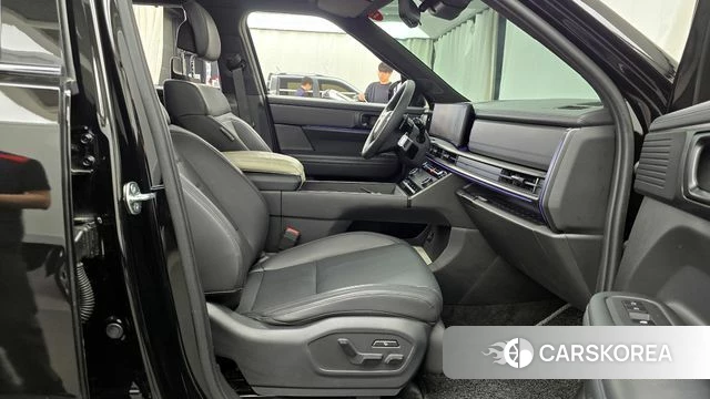 Hyundai Santa Fe (MX5) 2024 Черный из Кореи, фото 2