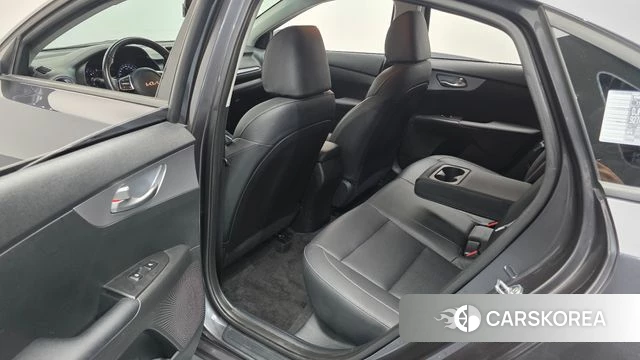 Kia The New K3 2nd generation 2021 Серый из Кореи, фото 2