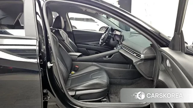 Hyundai Avante (CN7) 2022 Черный из Кореи, фото 2