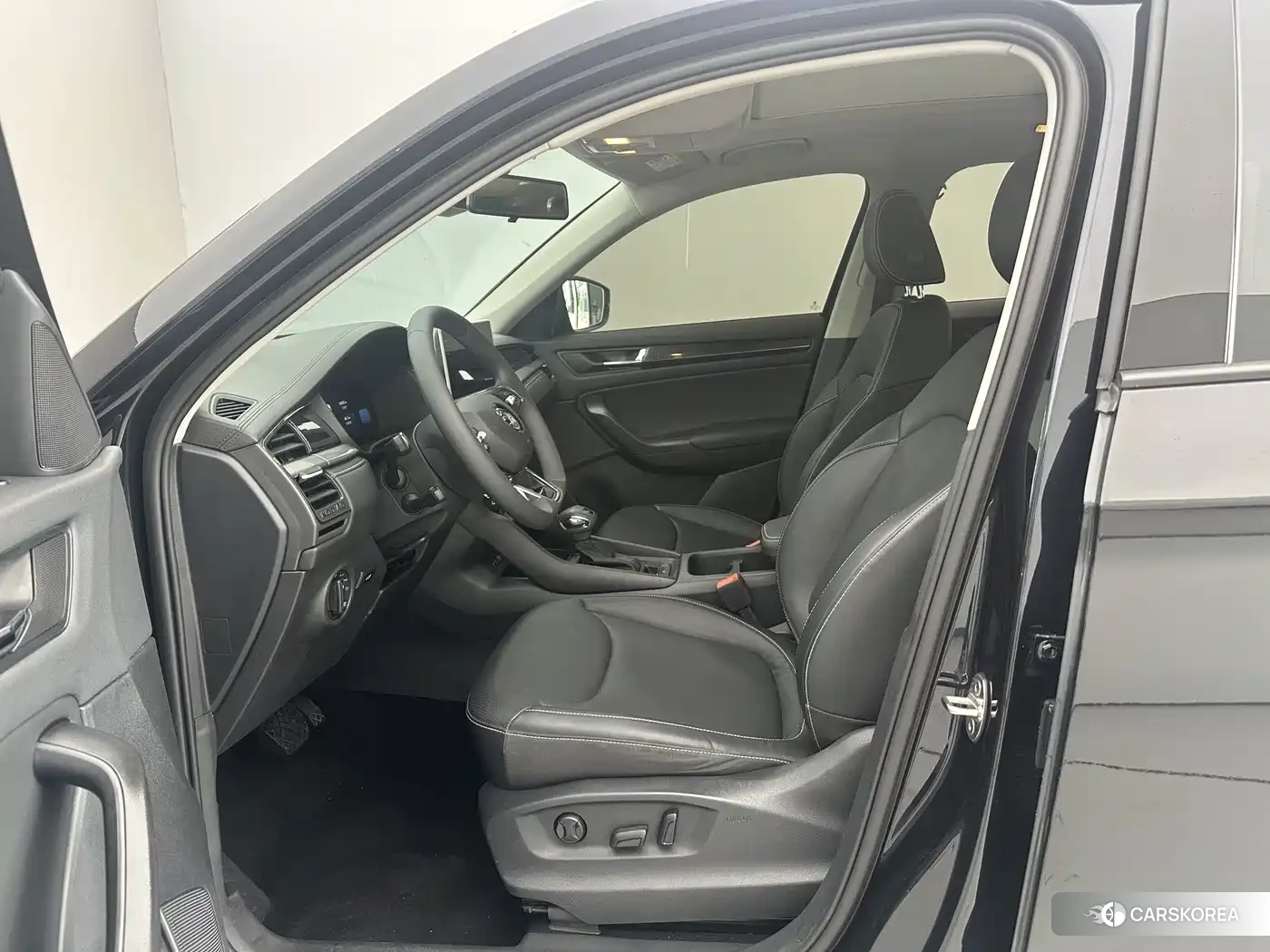 Skoda Kodiaq 2024 Черный из Китая, фото 2