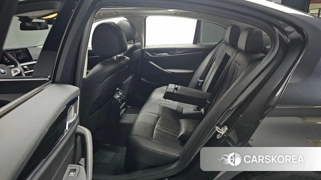 BMW 5 Series (G30) 2020 Серый из Кореи, фото 2