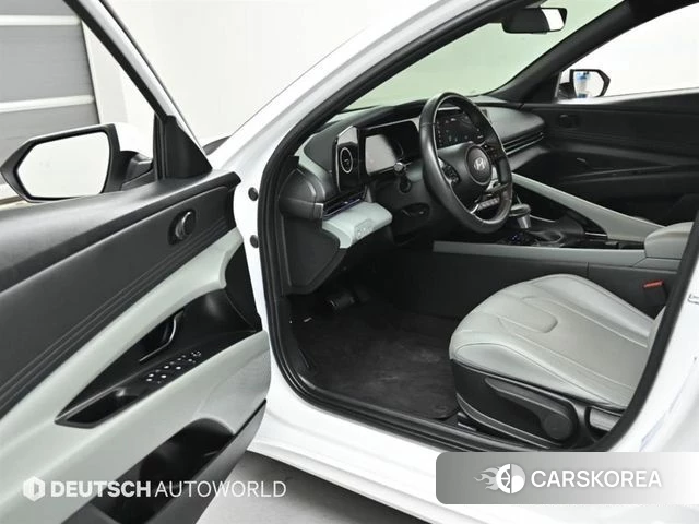 Hyundai The New Avante (CN7) 2023 Белый из Кореи, фото 2