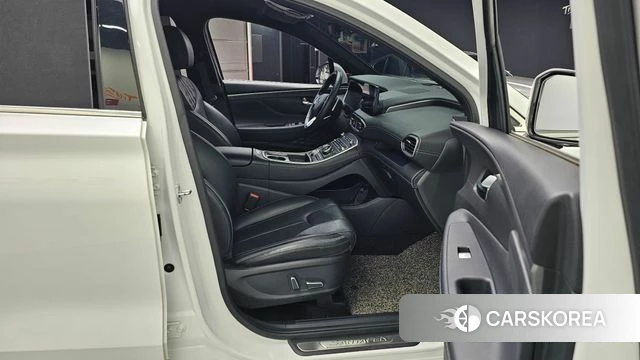 Hyundai The New Santa Fe 2022 Белый из Кореи, фото 2