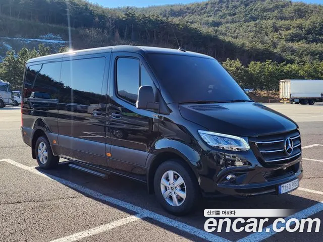 Mercedes-Benz Sprinter 2024 Черный из Кореи, фото 2