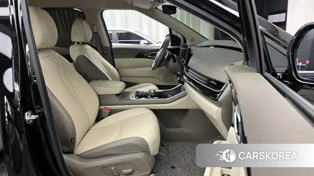 Kia The New Carnival 4th Generation 2024 Черный из Кореи, фото 2