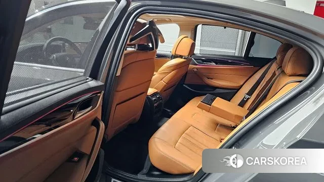 BMW 5 Series (G30) 2022 Серый из Кореи, фото 2