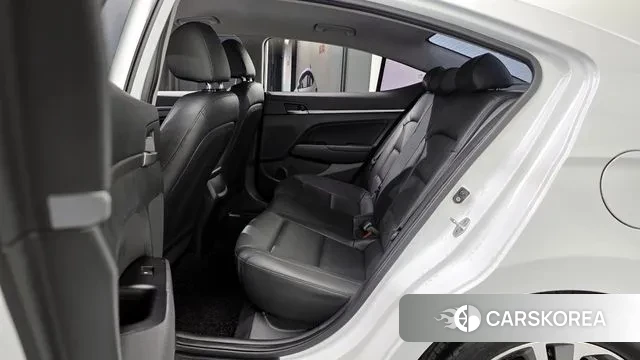 Hyundai Avante AD 2018 Белый из Кореи, фото 2