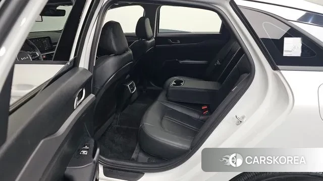 Kia The New K5 3rd generation 2023 Белый из Кореи, фото 2