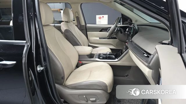 Kia Carnival 4th generation 2022 Черный из Кореи, фото 2