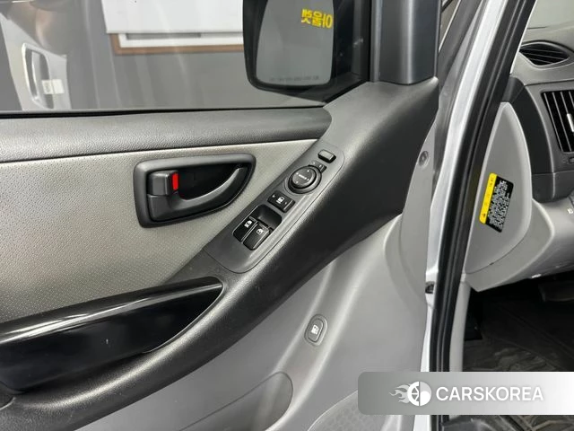 Hyundai The New Grand Starex 2018 Серебристо-серый из Кореи, фото 2