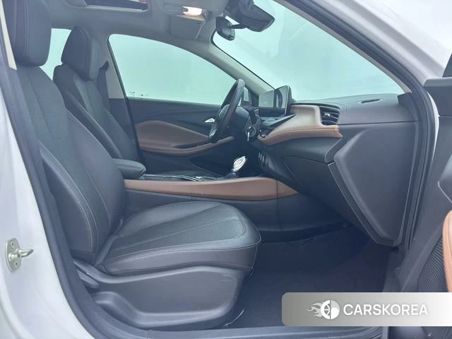 Buick Weilang 2022 Белый из Китая, фото 2