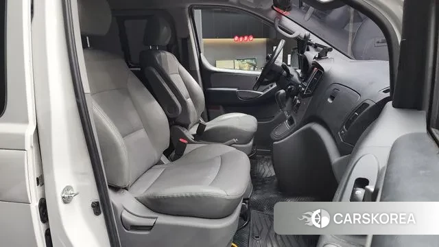 Hyundai The New Grand Starex 2019 Белый из Кореи, фото 2