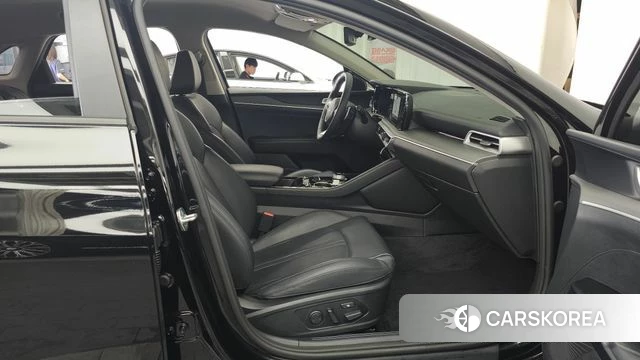 Kia K5 3rd generation 2022 Черный из Кореи, фото 2