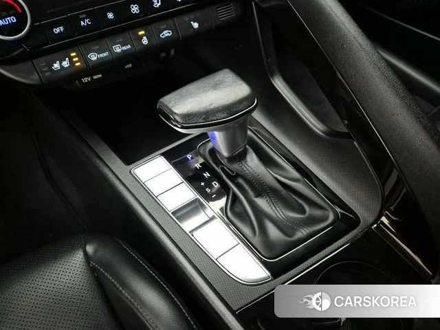 Hyundai Avante Hybrid (CN7) 2022 Белый из Кореи, фото 2