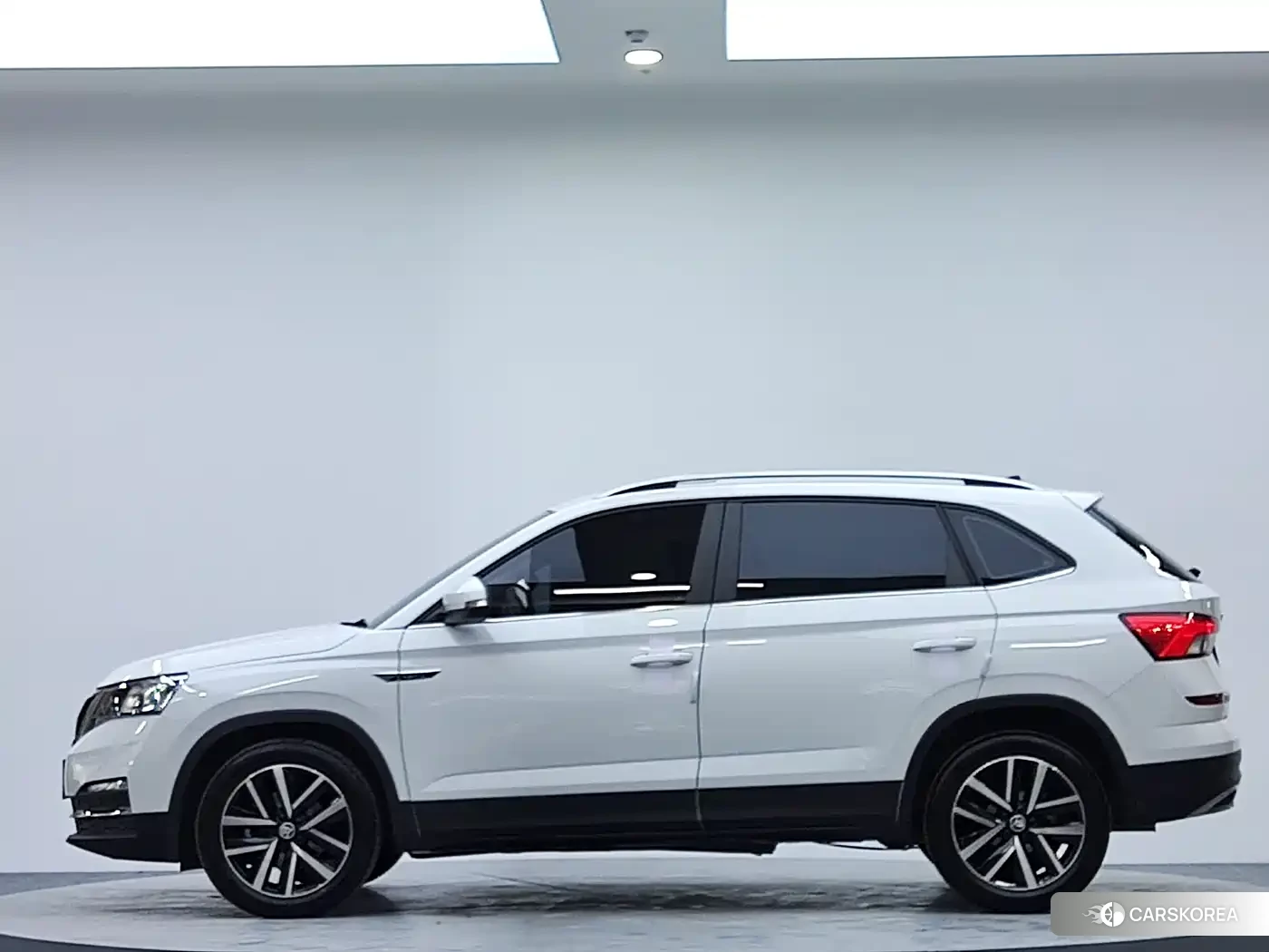 Skoda Komick 2023 Белый из Китая, фото 2