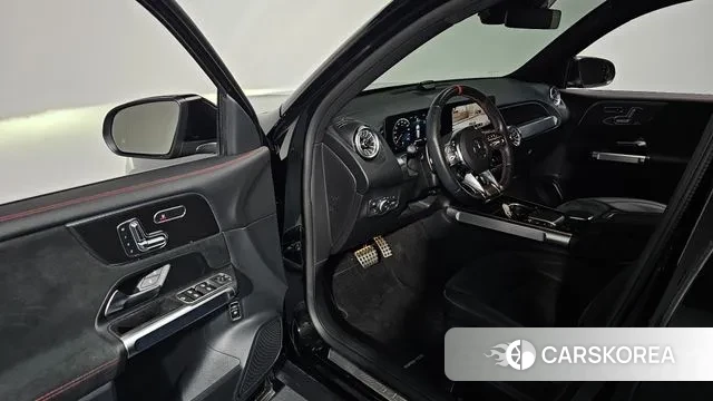 Mercedes-Benz GLB-Class X247 2023 Черный из Кореи, фото 2