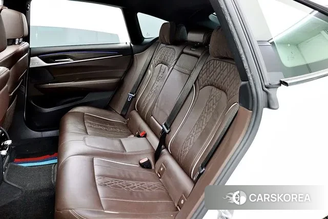 BMW 6 Series GT (G32) 2019 Белый из Кореи, фото 2