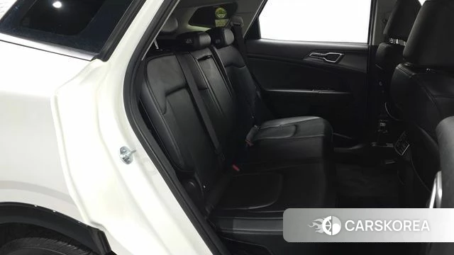 Kia Sportage 5th Generation Hybrid 2022 Белый из Кореи, фото 2