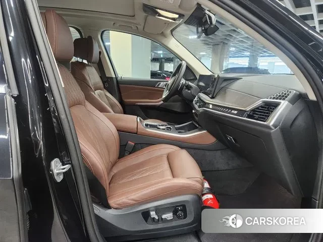 BMW X5 (G05) 2024 Черный из Кореи, фото 2