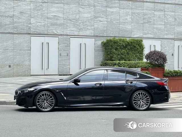 BMW 8 series 2021 Черный из Китая, фото 2