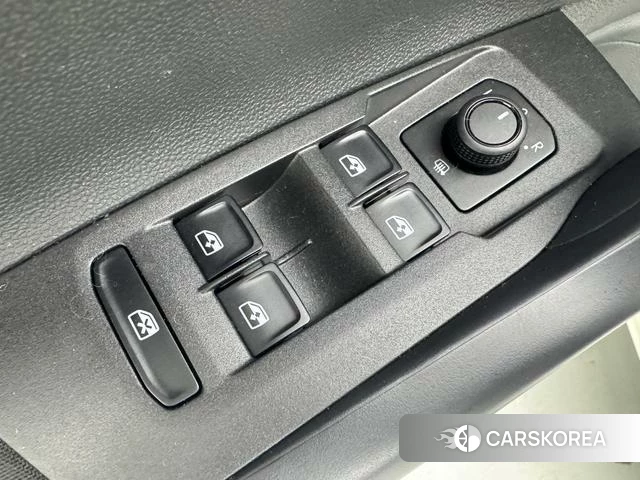 Volkswagen Polo 2021 Белый из Китая, фото 2