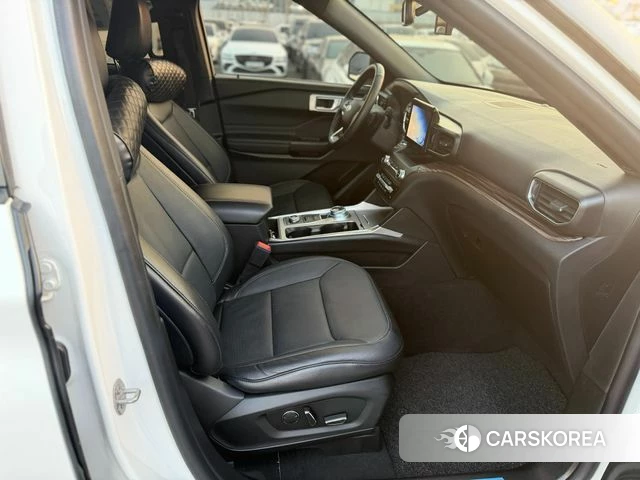 Ford Explorer 6th Generation 2020 Белый из Кореи, фото 2