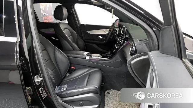 Mercedes-Benz GLC-Class X253 2022 Черный из Кореи, фото 2