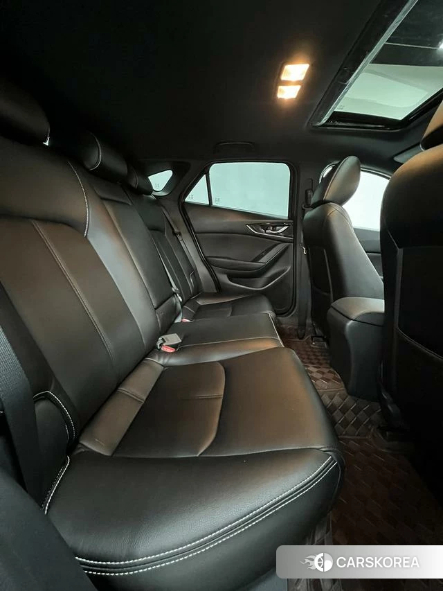 Mazda CX-4 2023 Белый из Китая, фото 2
